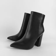 STIVALETTO CLASSICO