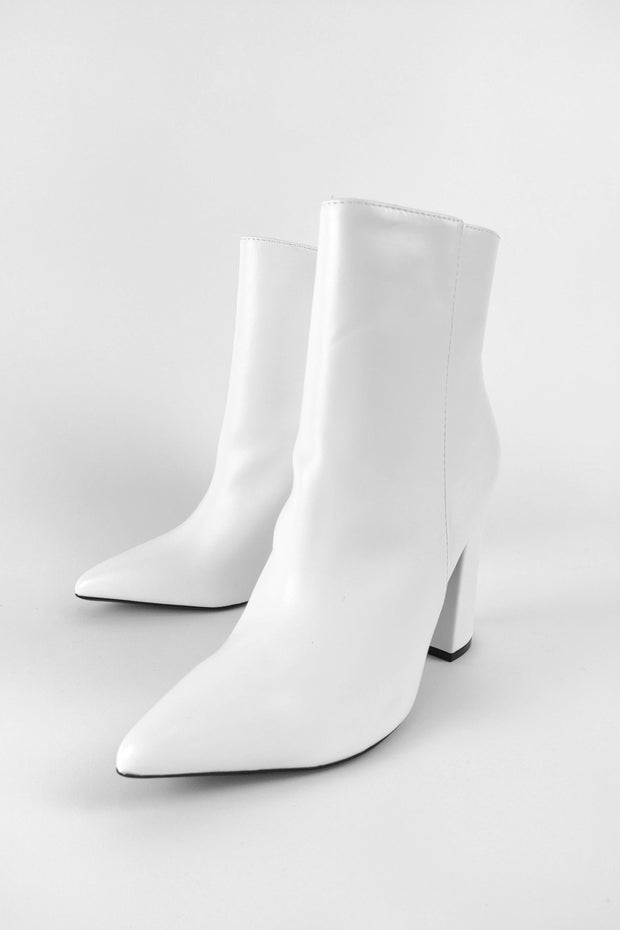 STIVALETTO CLASSICO